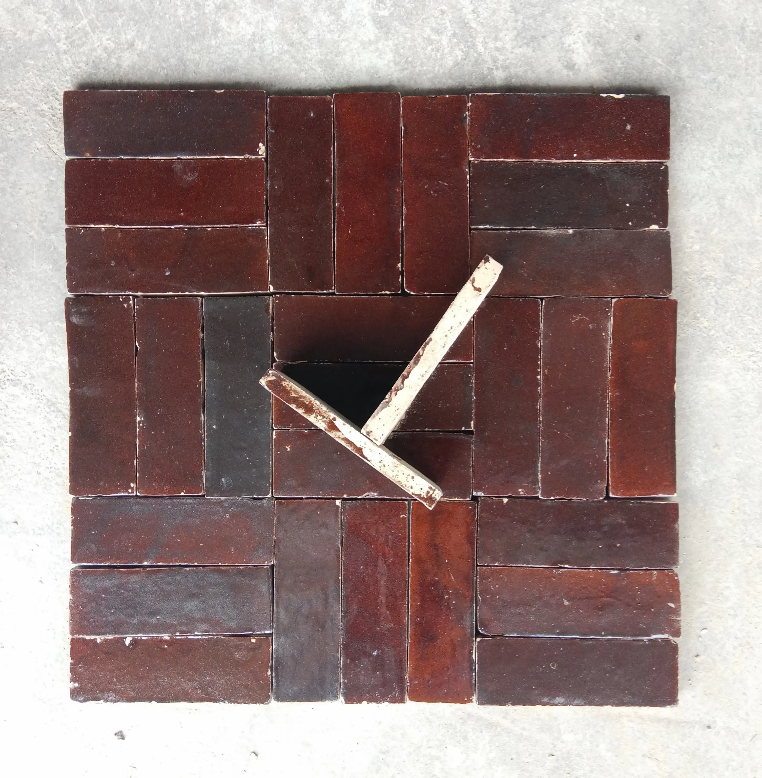 Plinth Marron
